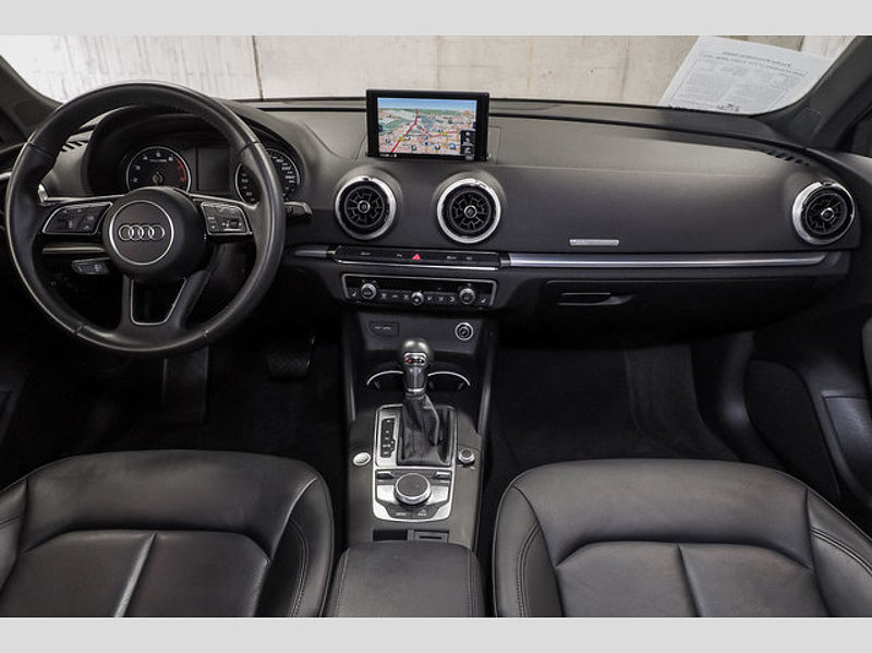 Audi A3 Sportback 1.5 TFSI S tronic design /Navi MMI